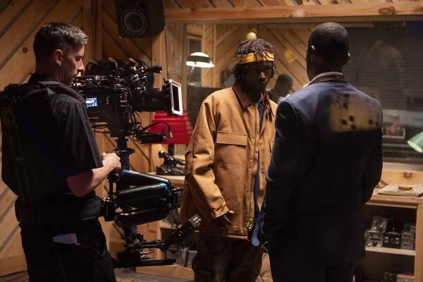 Wu-Tang: Americká sága - Série 1 - Hudební vydavatelství - Z natáčení - Ashton Sanders