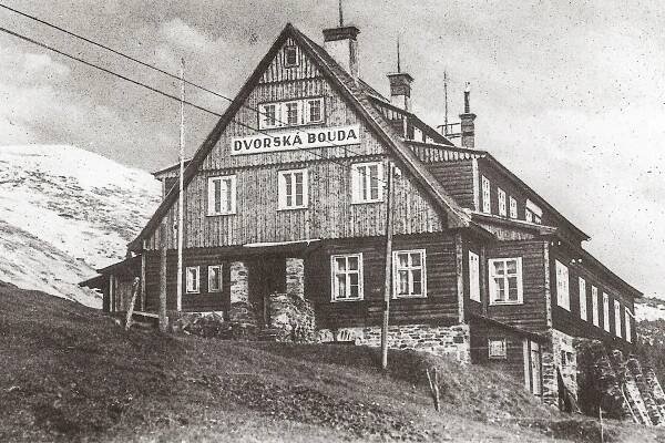 Krkonošské Dvoračky: V historii ubytovávaly Beneše, nyní jsou rájem pečených housek