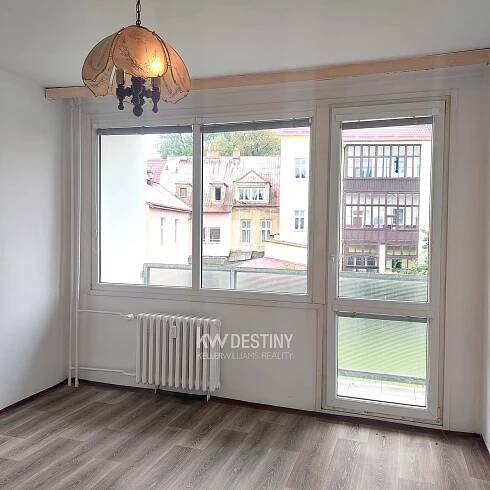 Pronájem byt 1+kk, 22 m2 - Teplice