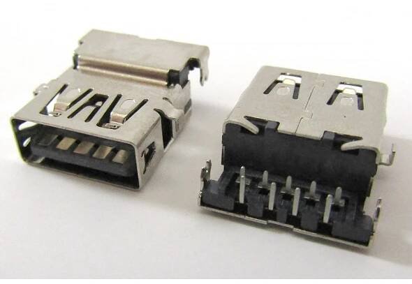 konektor USB A female 18 Lenovo V330-15IKB V130-15 DEL ACER Asus atd.
