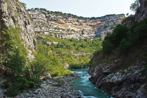 Kaňon Verdon ohromí nedotčenou přírodou | Vyletnik.cz