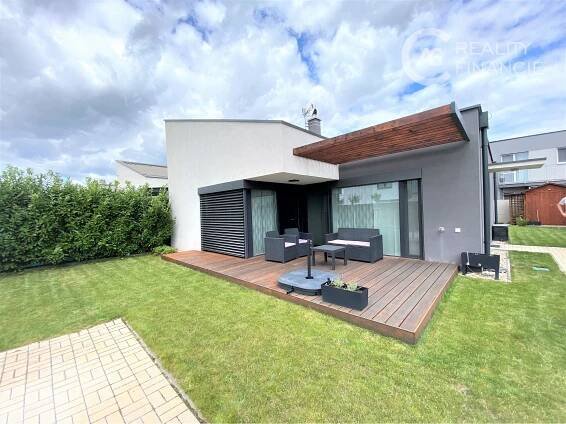 AG REALITYI PRENAJATÝ MODERNÝ RD -NOVOSTAVBA ROVINKA | AG reality & finance, s. r. o.