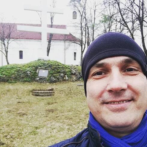 Dušan Cinkota: Vo väzení je prostitúcia, milostné vzťahy. Tí, čo rozhodujú o drogovej legislatíve, by mali zmúdrieť (Rozhovor)