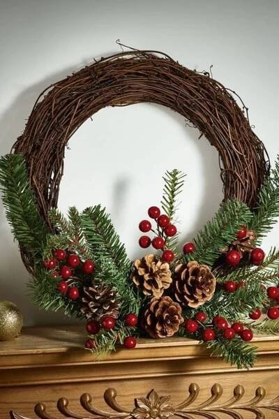 50+ Easy Farmhouse Christmas Decorations for a Rustic, Cozy Vibe | Vinterkrans, Julhantverk, Julidéer