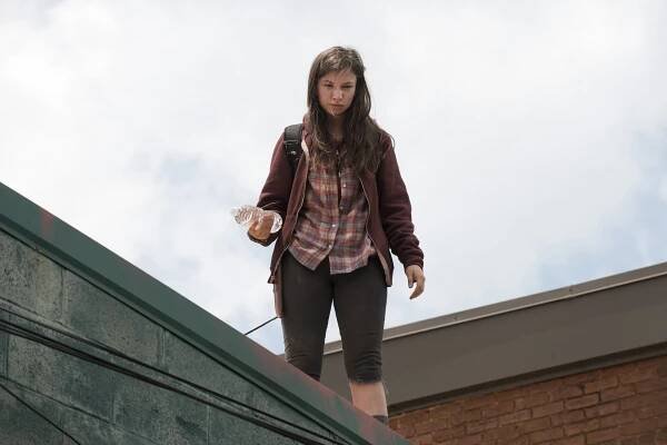 Živí mrtví - Postřeh - Z filmu - Katelyn Nacon