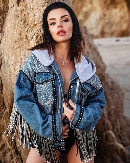 Lesbické duo t.A.T.u. se po 20 letech vrací! Zpěvačky oznámily velkolepý comeback