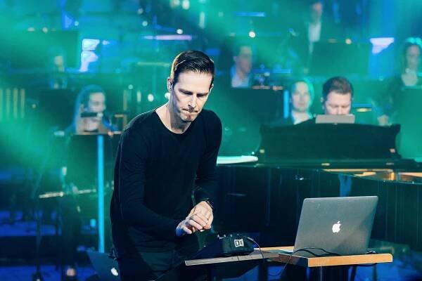 Vuosi vaihtuu 2020 - Z filmu - Darude