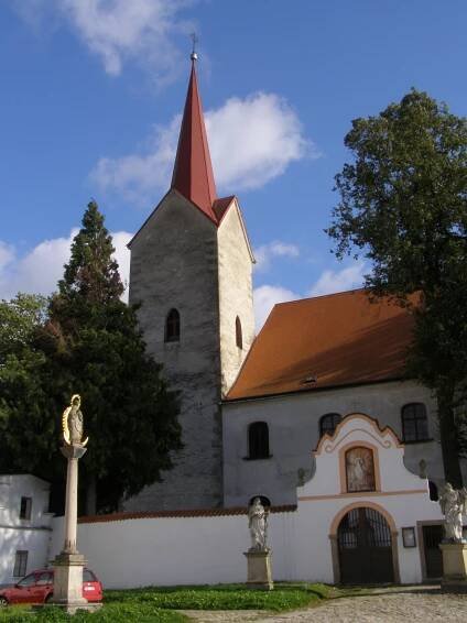 Soubor:Telč, Staré Město, kostel Matky Boží 01.jpg