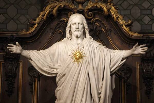 Prayers for June, the Month of the Sacred Heart