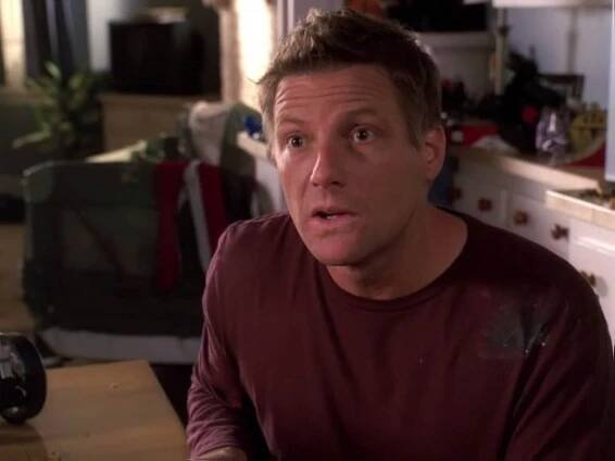 Doug Savant in Zoufalé manželky (2004)