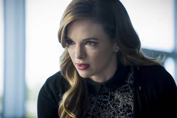 Flash - Monster - Z filmu - Danielle Panabaker