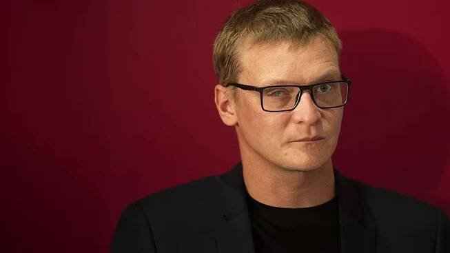 Naříkání by ničemu nepomohlo. Herec Jankovský o ztrátě oka i o rolích padouchů