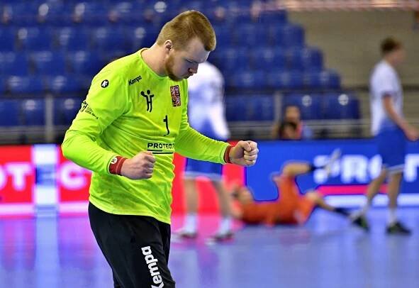 Přestupová bomba: Další Čech v Kielu! Tomáš Mrkva podepsal u německého rekordmana dvouletou smlouvu | 
