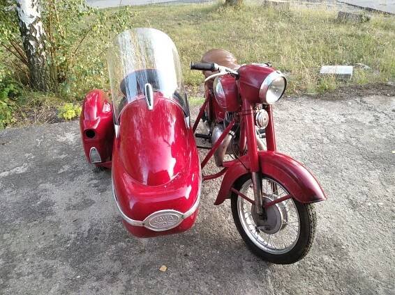 Jawa 250 se side carou velorex doutnik - Časová kapsle