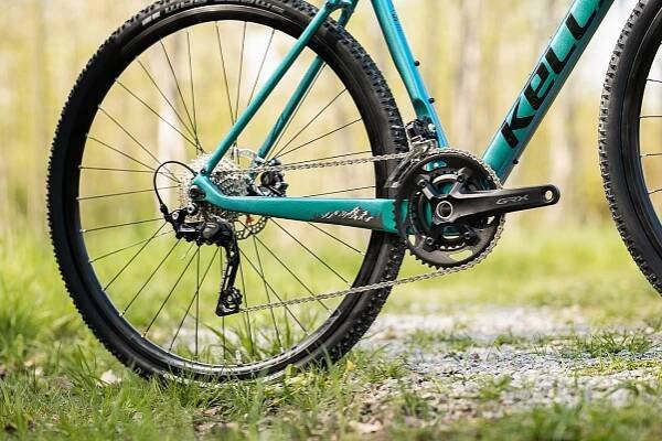 Kellys Soot 80 700C | kubicasport.eu