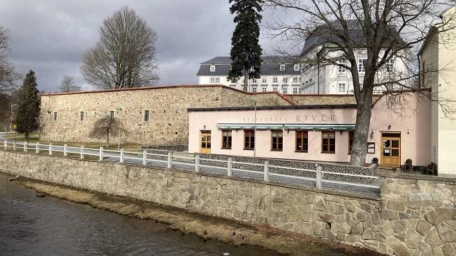 RIVER RESTAURANT foto 2