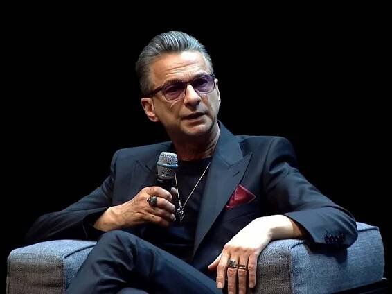Soubor:Dave Gahan Oct 4 2022 (1).jpg – Wikipedie