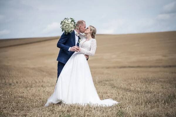 Svatební fotograf od 10 000 Kč Soběchleby Fotograf a FotoBudka LukyFoto - Lukáš Chadim • Firmy.cz