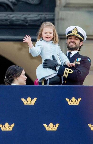 Princess Estelle and Prince Carl Philip at the balcony of the Royal Palace in Stockholm to celebrate the 70th birthday of the Swedish King, 30 April 2016. 