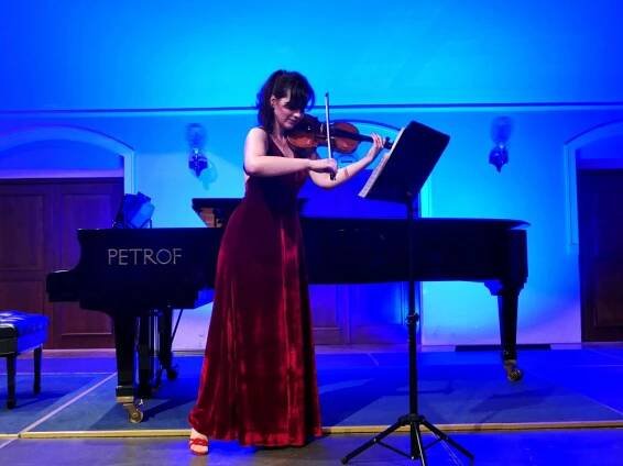 09_Markéta Janoušková (houslový recitál) - Klub kultury Uherské Hradiště
