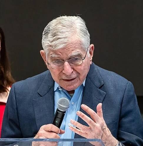 Michael Dukakis – Wikipedia