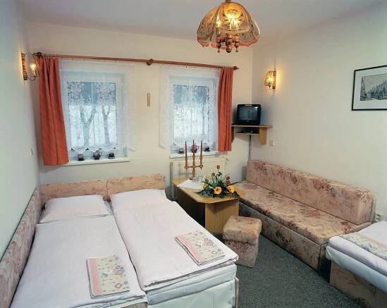 Hotel Penzion Skály (Teplice nad Metují), Česká republika Broumovsko - 2 625 Kč Invia