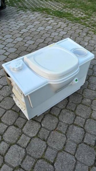 Kazetové WC