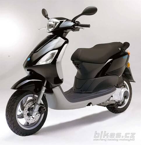 Piaggio Fly 100 - 2007 - technické parametry, názory motorkářů, servisní manuály 
