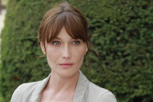 Carla Bruni - Půlnoc v Paříži - Z filmu