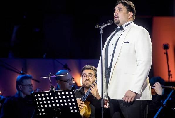 KINSKÝ Art Media - Hudební svátek pod širým nebem: Plachetka, Novotná a SOČR zahajují Novozámecké hudební léto