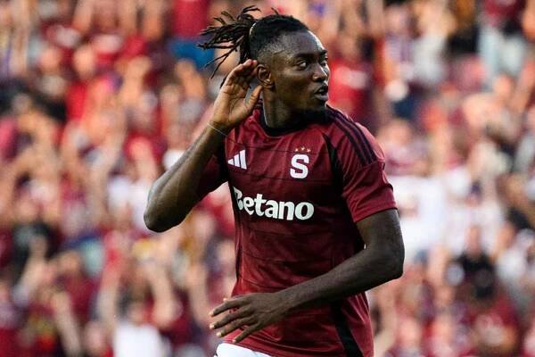 Olatunji opustí Spartu, od přestupu ho dělí zdravotní prohlídka. Odstupné přesáhne 50 milionů
