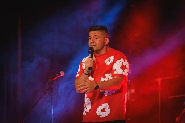 3. 5. 2025 - koncert RAEGO - Oficiální stránky města Rájec-Jestřebí