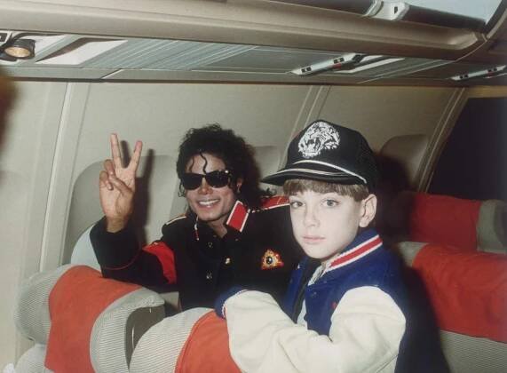 New Michael Jackson Documentary Alleges He Molested Boys for Years: Know the Warning Signs of Abuse