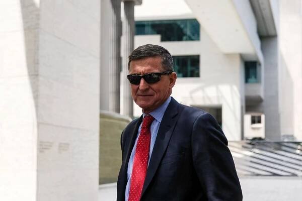 Appeals court orders judge to dismiss Michael Flynn case