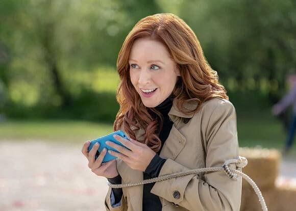 Under the Autumn Moon - Z filmu - Lindy Booth