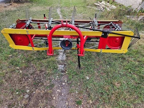 Shrnovač a obraceč sena za malotraktor - Brno venkov