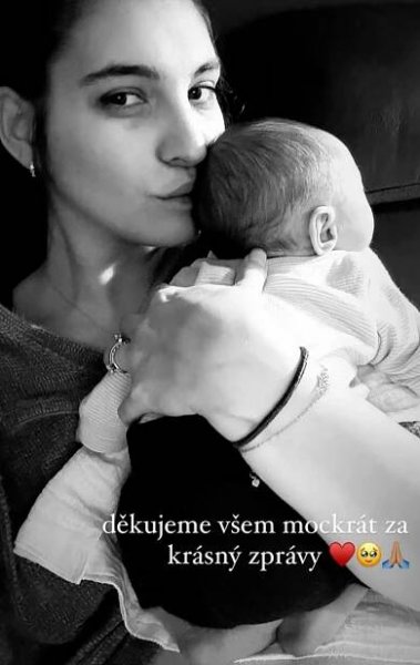 Sára Donutilová ukázala novorozeného syna Eliáše: Herečka poděkovala všem fanouškům - Zivot