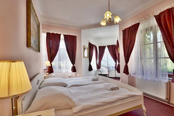 Restaurace A Hotel Bílá Paní S.r.o. Rooms: Pictures & Reviews - Tripadvisor