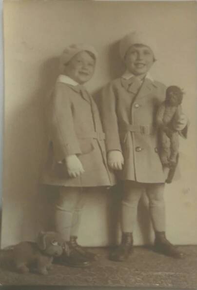 Jiří Pavel Kafka, s bratrem (2)