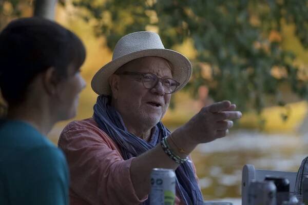 Kummeli esittää: Mökkinaapurit - Satuhäät - Z filmu - Heikki Silvennoinen