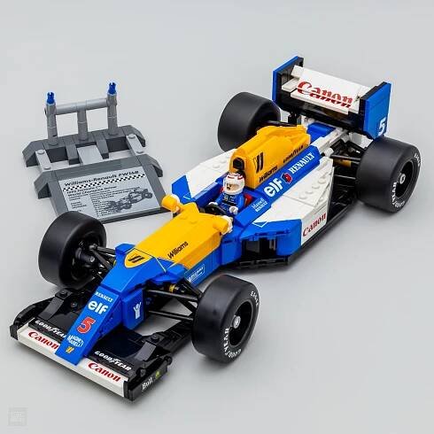 Rychle otestováno: LEGO ICONS 10353 Williams Racing FW14B & Nigel Mansell