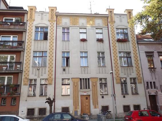 Soubor:ČB, Resslova 11.JPG – Wikipedie