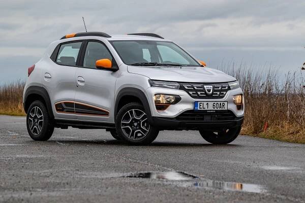 Nejlacinější elektromobil v Česku v dlouhodobém testu! Přesvědčí nás Dacia Spring, že stojí za půlmilion?
