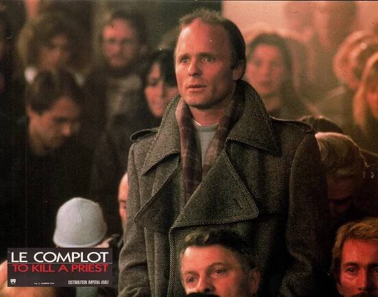 Jak zabít kněze - Fotosky - Ed Harris