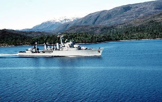 Almirante-class destroyer