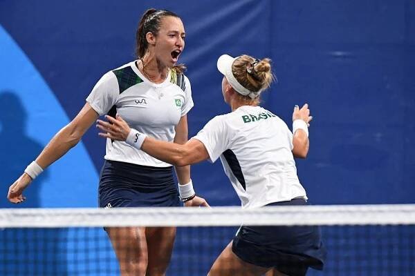 Vondroušová má senzační výhru! Plíšková končí i ve čtyřhře, Krejčíková si v ní spravila chuť