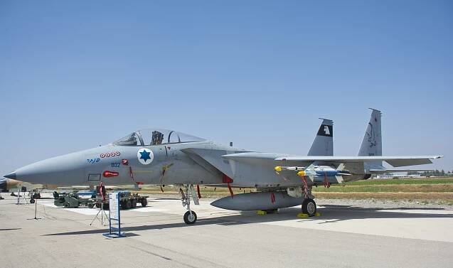 McDonnell Douglas F-15 Eagle – Wikipedie