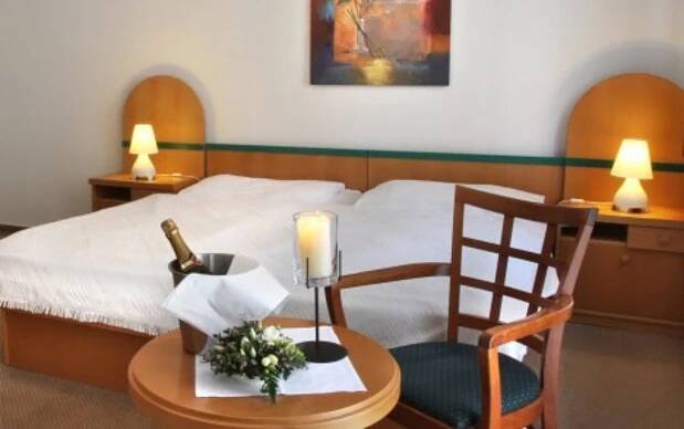 Mariánské Lázně: Relax v Hotelu Maxim **** s bazénem, až 6 léčebnými procedurami, polopenzí a pitnou kúrou