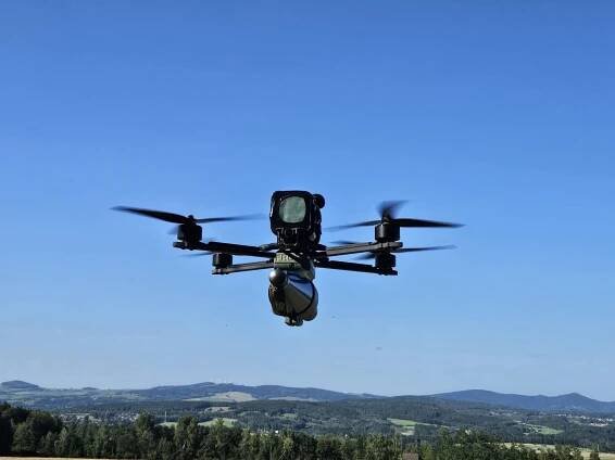 Drönbumm 2 – 500 dronů s municí - Dárek pro Putina
