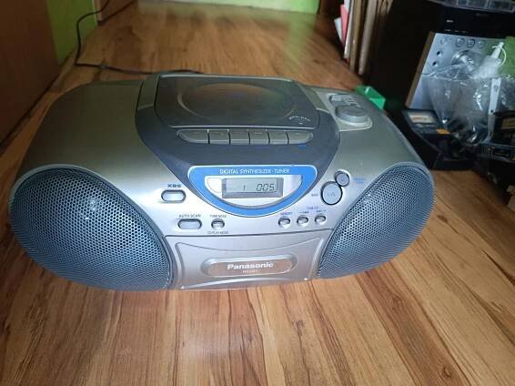 Panasonic RX-D21 radiomagnetofon